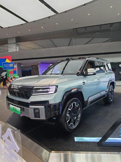 重庆南川区润玛乐企业管理咨询比亚迪方程豹硬派越野的爆款，英菲尼迪35周年与你共成长